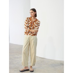 Pantalón carrot pinzas boton en el bajo SKATÏE