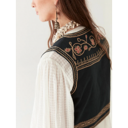 HENDRIX GARDEN GABRI VEST ONYX MAISON HOTEL